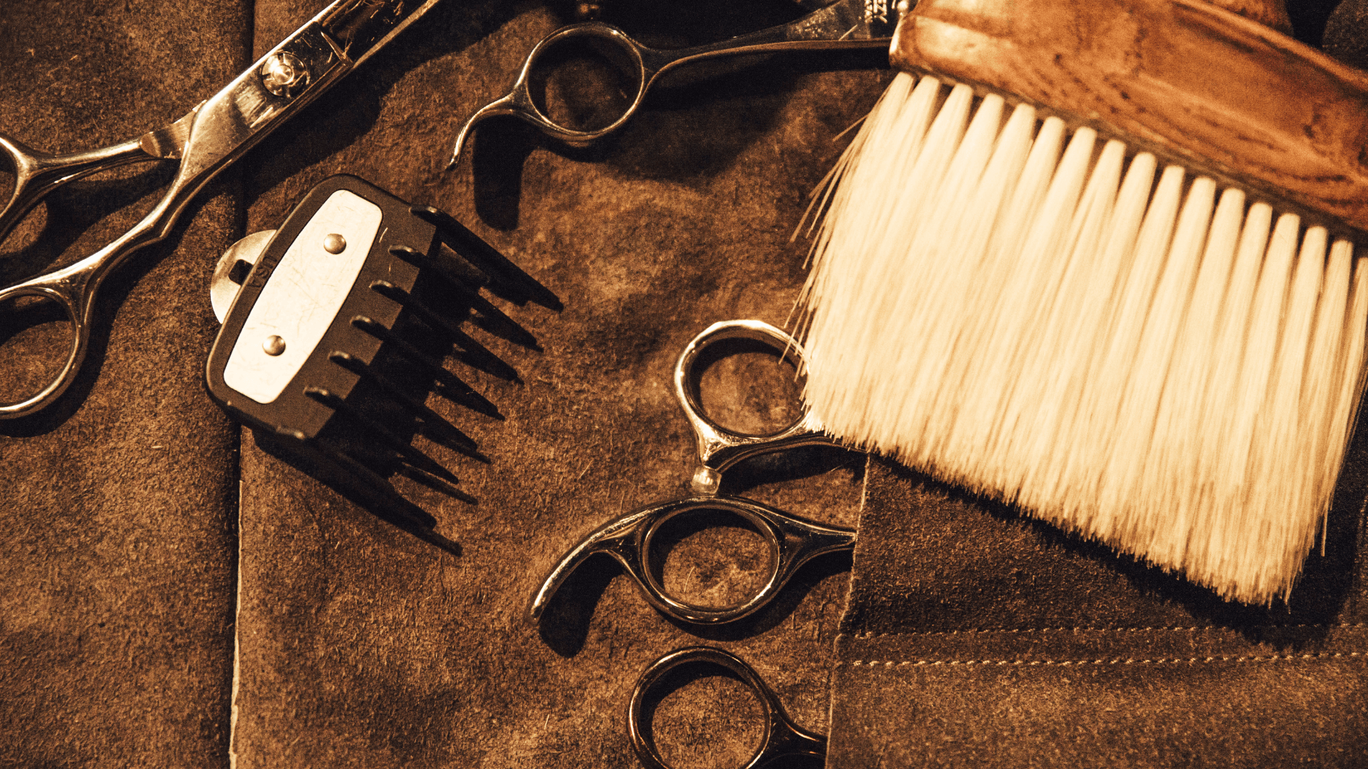 The Role of Texturizing Shears in Achieving a Structured Yet Natural Look